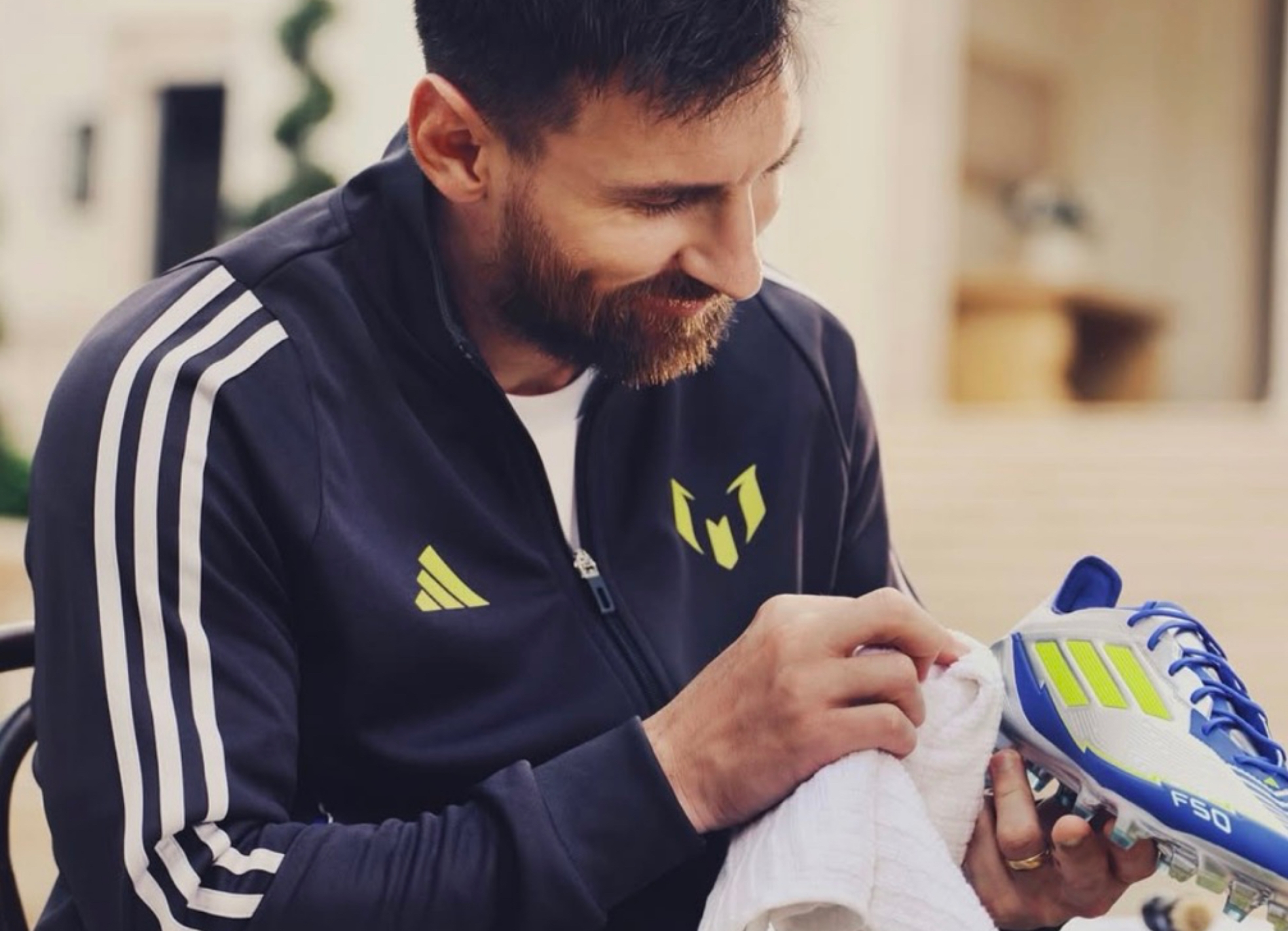 Messi DFNS Cleaning Sneakers