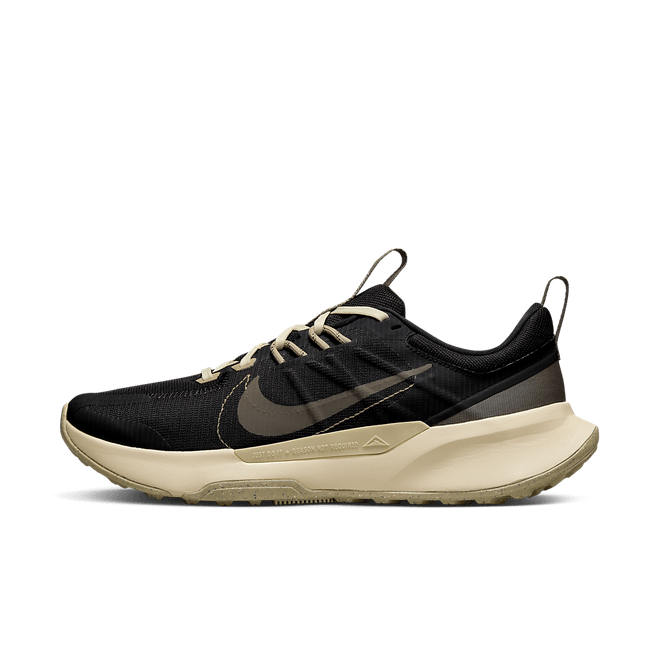 Product image of https://static.sneakerjagers.com/products/660x660/406769.jpg