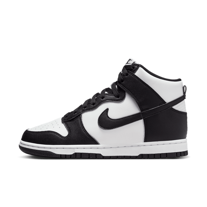Product image of https://static.sneakerjagers.com/products/660x660/547352.jpg