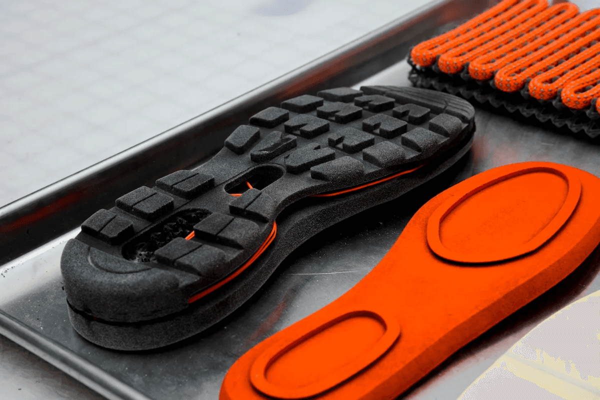 Hilos' 3D printing shoes