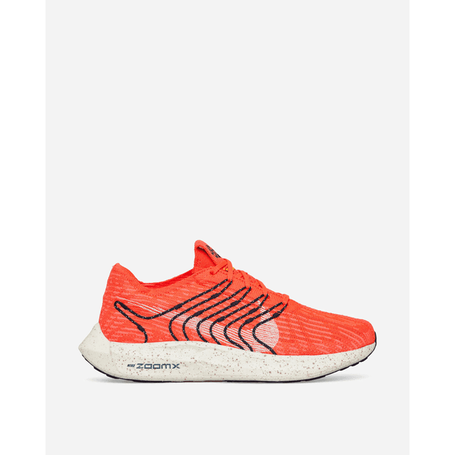 Product image of https://static.sneakerjagers.com/products/660x660/405618.jpg
