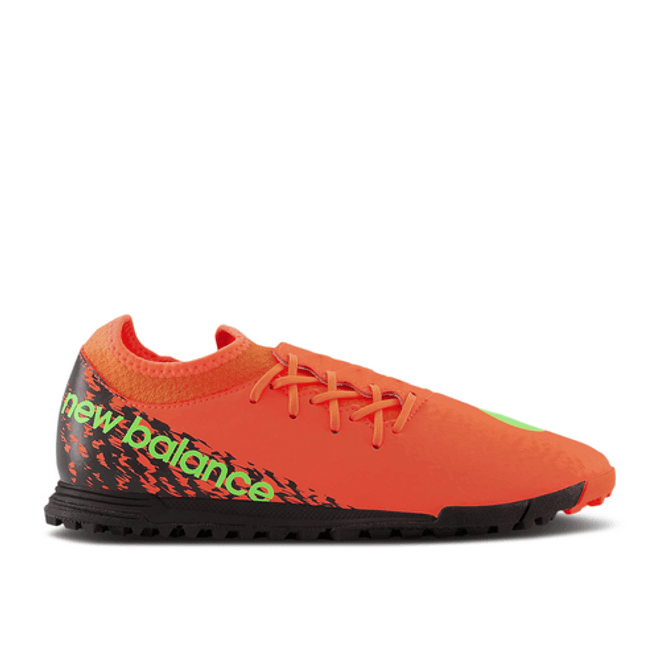 Product image of https://static.sneakerjagers.com/products/660x660/416015.jpg