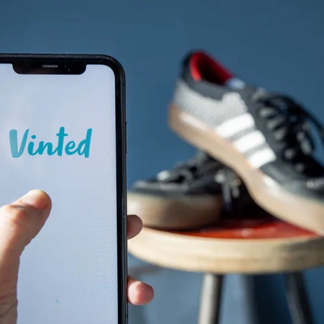 vinted pre loved sneakers