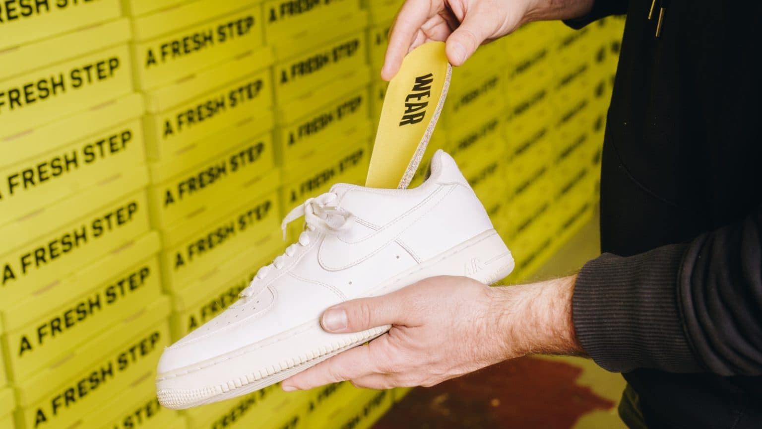 WEAR store sneaker
