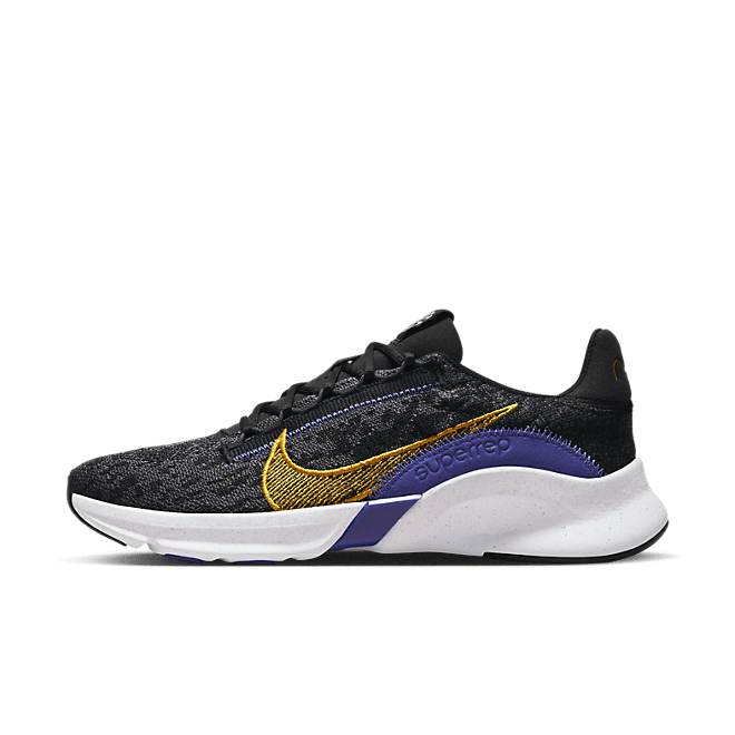 Product image of https://static.sneakerjagers.com/products/660x660/341564.jpg